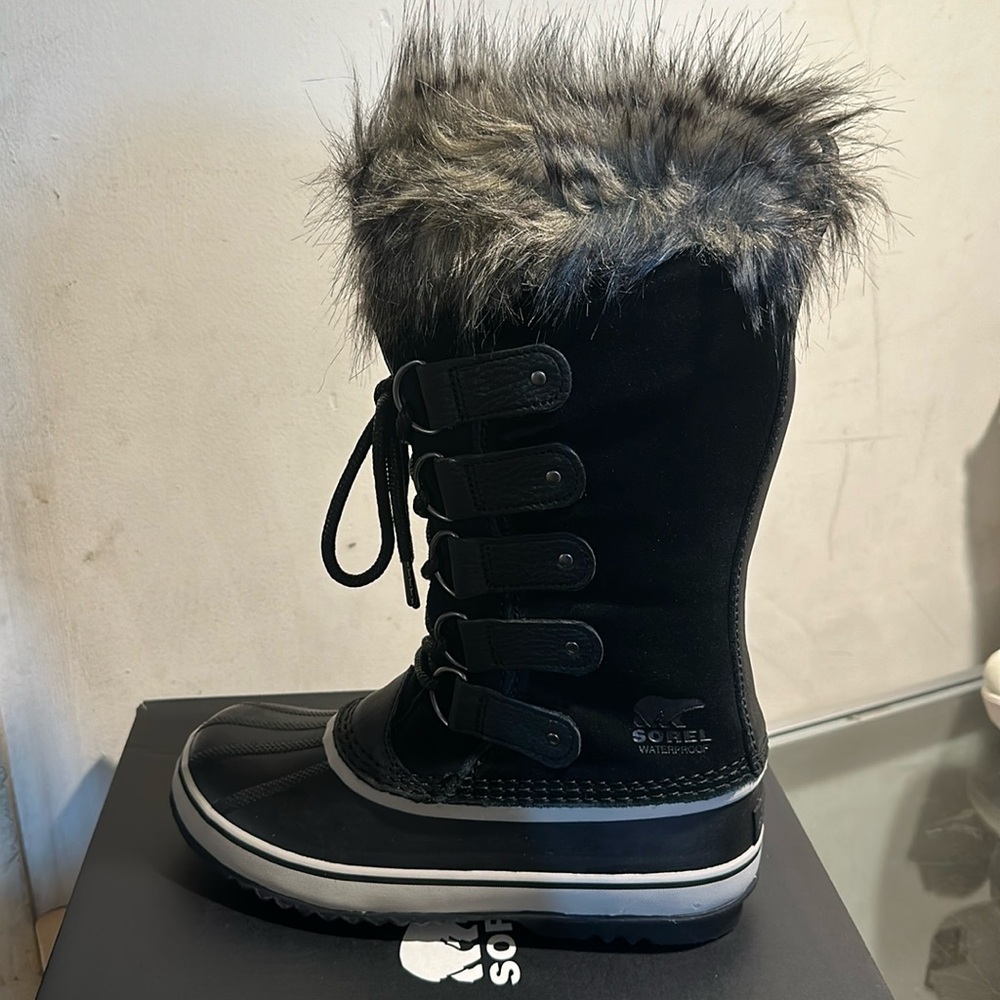 Sorel Joan of Arctic boots